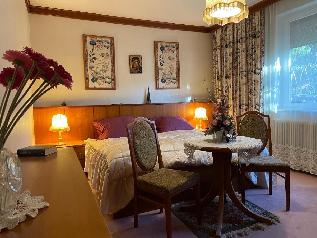 Suburb Hostel พัวคาร์สดอร์ฟ ภายนอก รูปภาพ